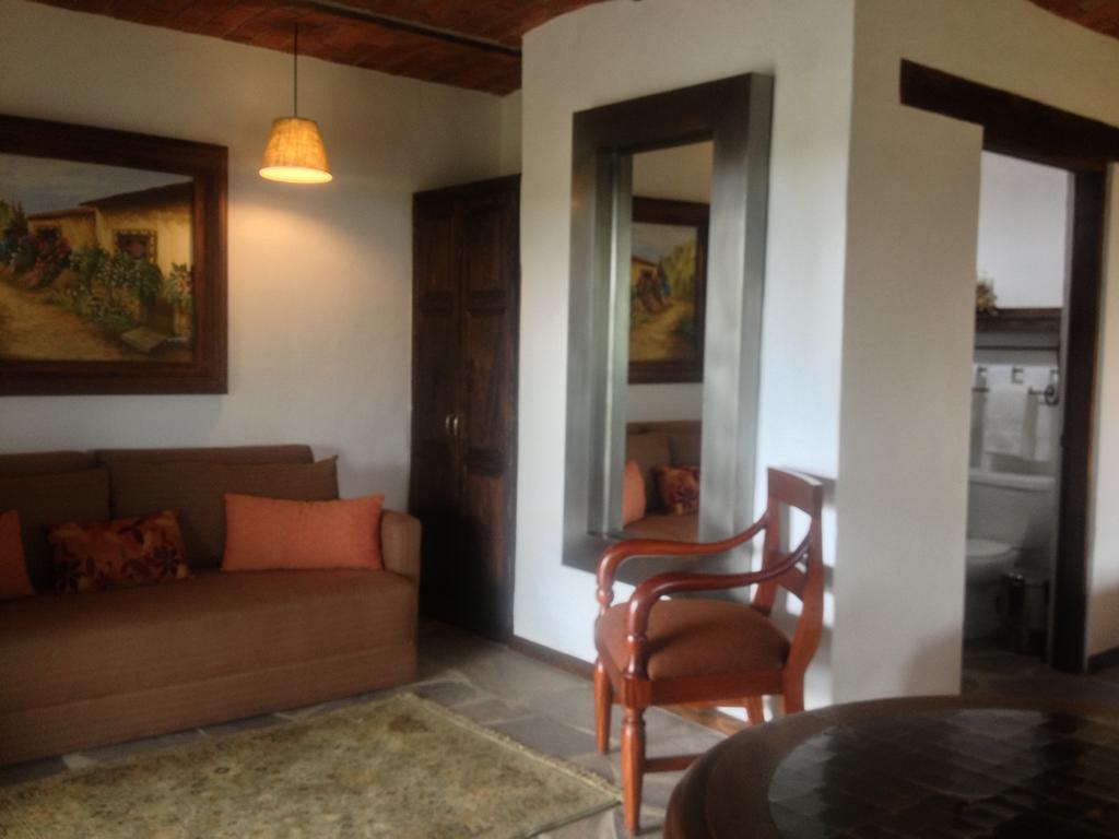 Hotel Villa Cassis Тапальпа Номер фото